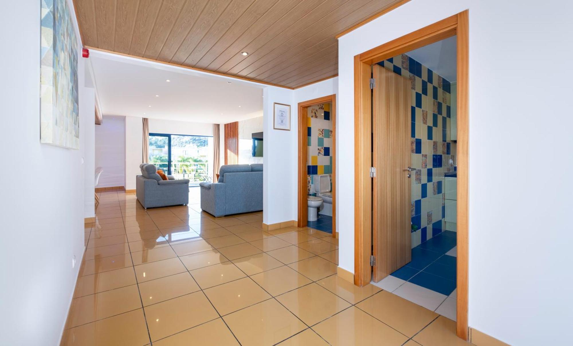 Appartement Penthouse 160Sqm Wide Terraces Pool View & Private Hot Tub & Parking à Albufeira Extérieur photo